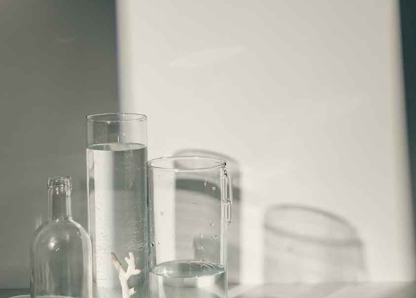 Bottled Water vs. Filtered Water: Which Is Really Safer and More Cost-Effective?